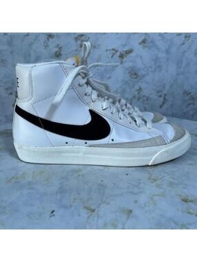 Nike Blazer Mid '77 Mens Size 7 Shoes White Black Athletic Trainer Sneakers
